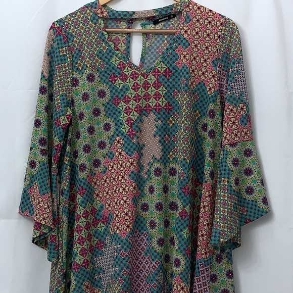 Women’s Annabelle Bell Sleeve Blouse Size Large EUC - Picture 2 of 9